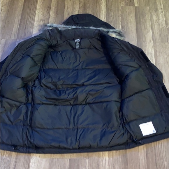 ✅The North Face Artigas Parka Boys Winter Jacket✅ - Picture 5 of 8